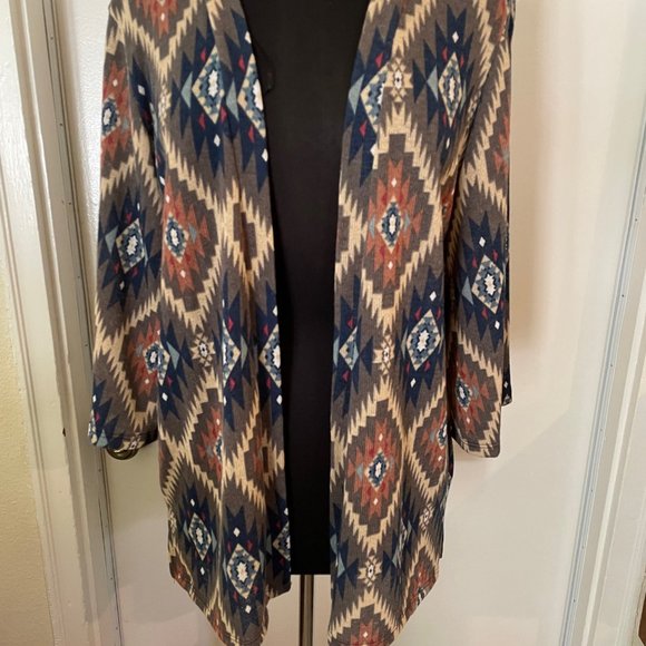 Jody California Aztec Print Lightweight Sweater/Size L - Picture 2 of 9